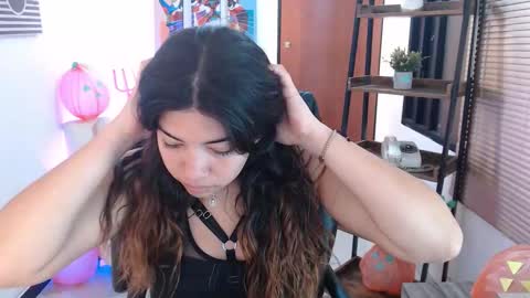 Veronica online show from October 31, 2025, 10:38 am