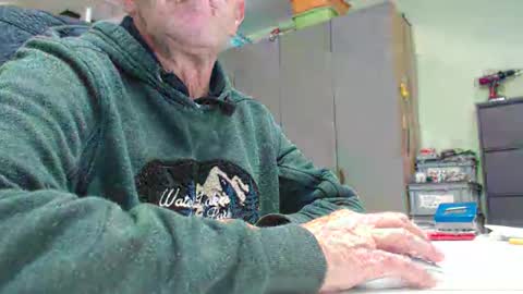 dani_alpina online show from October 9, 2025, 12:25 pm