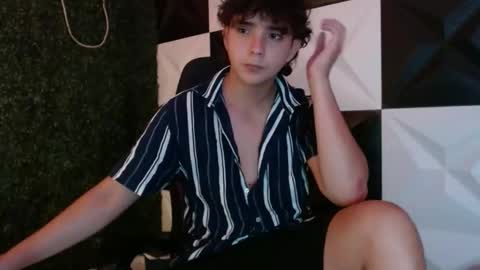Snapshot of dani_cumboy chatting on February 14, 2025, 3:00 am dani_cumboy online show from February 14, 2025, 3:00 am