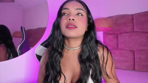   online show from December 4, 2025, 2:43 am