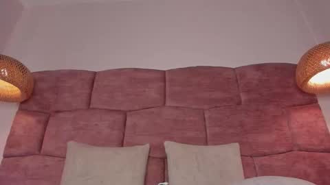   online show from February 3, 2026, 6:22 am