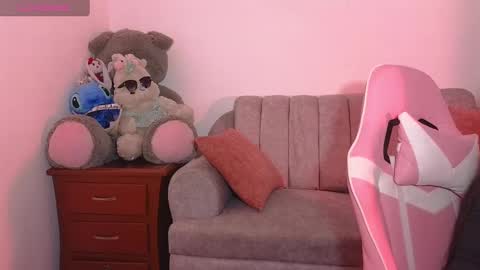 valentina online show from February 21, 2025, 9:00 pm