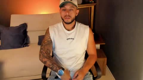 daniel_kingxxx online show from April 13, 2026, 1:49 pm