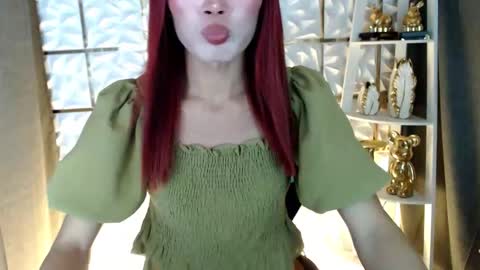 daniela_mondragon online show from April 2, 2026, 11:35 pm