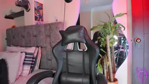 danielasexya online show from September 25, 2025, 9:40 pm