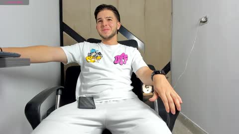 DANIEL online show from February 2, 2025, 3:32 am