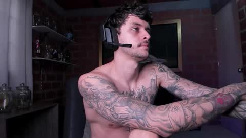 Daniele Bunny online show from November 3, 2025, 4:08 pm