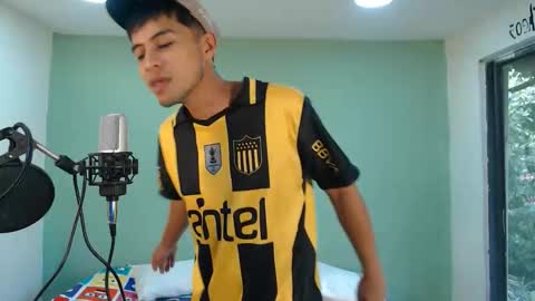 danielitopapii online show from November 13, 2025, 8:08 pm