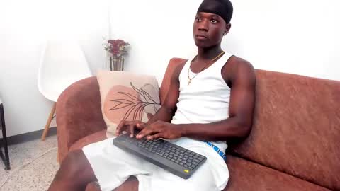 daniell_ferrari online show from February 12, 2025, 12:37 am