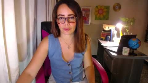 Angie online show from June 5, 2026, 6:35 pm