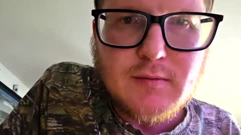 Daniel    y. online show from October 24, 2025, 9:22 pm