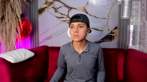 Snapshot of danieltravel chatting on October 28, 2025, 12:19 pm Daniel online show from October 28, 2025, 12:19 pm