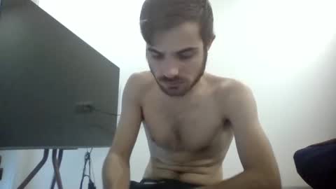 danievio21 online show from May 10, 2026, 12:21 pm