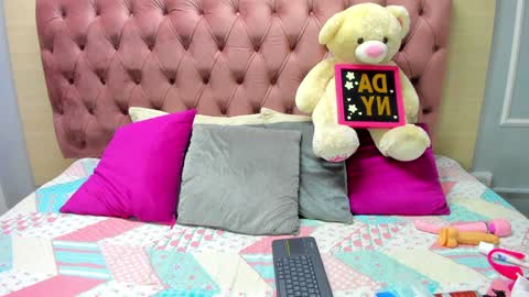 DaniiBelluci  online show from January 24, 2025, 3:00 am