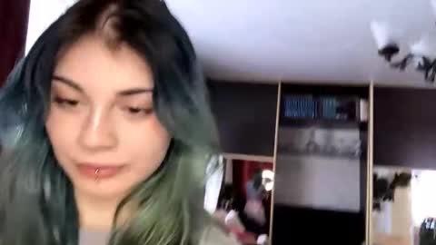 Snapshot of danikalazarini chatting on February 20, 2026, 10:27 am Melissa online show from February 20, 2026, 10:27 am