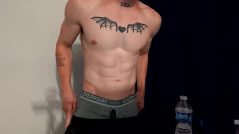 Dani Lorenzo online show from June 8, 2026, 10:54 pm