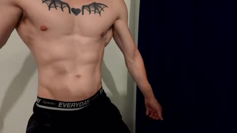 Dani Lorenzo online show from June 10, 2026, 2:01 am