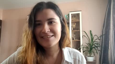 Danita online show from November 6, 2025, 8:48 am