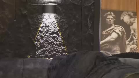 Dann saenz online show from October 27, 2025, 4:05 am