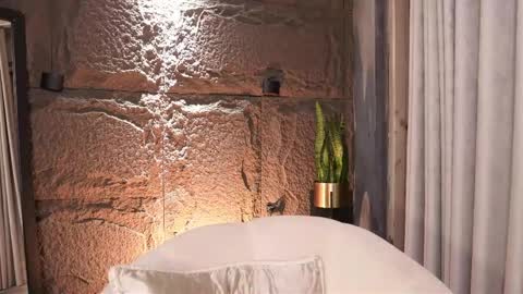 Dann saenz online show from April 16, 2026, 9:39 pm