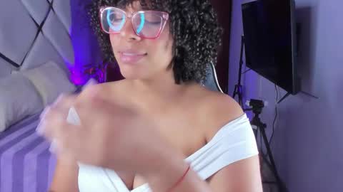 DannaBerry online show from October 1, 2025, 8:15 pm