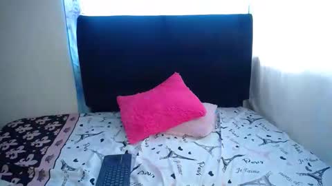 danna martinez33 online show from March 4, 2026, 4:02 pm