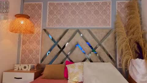 danna_peters online show from March 7, 2026, 8:17 pm