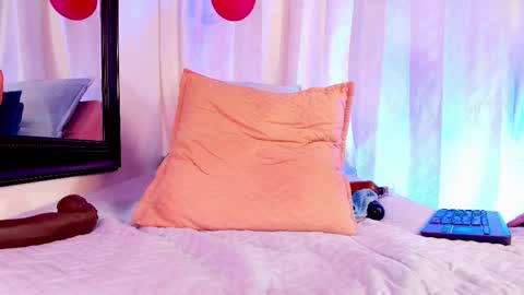 Danna Berlin  online show from February 14, 2025, 10:25 pm