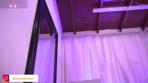 Danna Berlin  online show from September 11, 2025, 7:25 pm