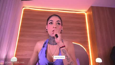 Danna Berlin  online show from February 10, 2026, 7:18 pm