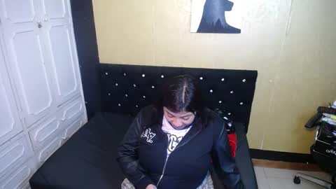 Danna Garza online show from December 30, 2024, 3:47 am