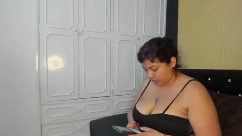 Danna Garza online show from February 16, 2025, 4:31 am