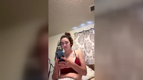 Snapshot of danni26_ chatting on June 7, 2026, 6:22 pm danni26_ online show from June 7, 2026, 6:22 pm