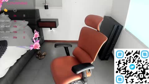 Snapshot of dannidaniels chatting on December 4, 2024, 3:54 pm DANNI DANIELS online show from December 4, 2024, 3:54 pm