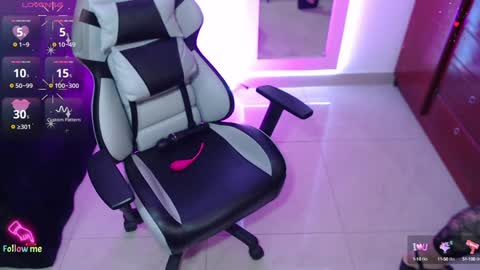 danna online show from December 31, 2024, 2:47 pm