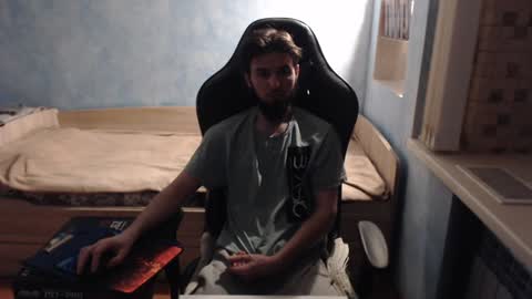 Snapshot of danny634 chatting on December 12, 2024, 4:37 am Danny online show from December 12, 2024, 4:37 am