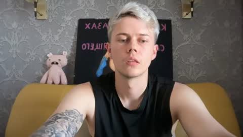 Snapshot of danny_love01 chatting on June 7, 2026, 11:58 am danny online show from June 7, 2026, 11:58 am
