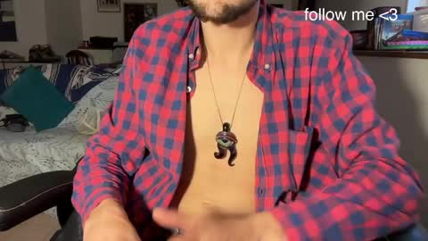 Snapshot of dannywalter789 chatting on April 3, 2026, 11:14 pm Danny online show from April 3, 2026, 11:14 pm