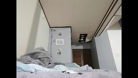 Snapshot of danshi69 chatting on February 18, 2026, 6:04 pm danshi69 online show from February 18, 2026, 6:04 pm