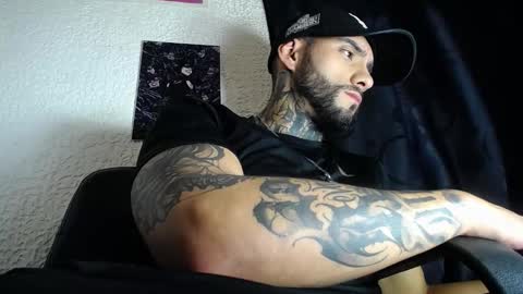 dante_d_angelo_ online show from September 16, 2025, 4:13 am