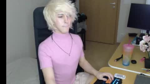 Snapshot of dante_twink__ chatting on February 13, 2026, 8:38 pm Dante online show from February 13, 2026, 8:38 pm