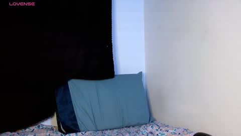  A L E J A N D R O  online show from January 9, 2026, 11:39 pm