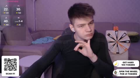 Snapshot of dantebigboi chatting on December 10, 2024, 5:22 pm Daniel online show from December 10, 2024, 5:22 pm