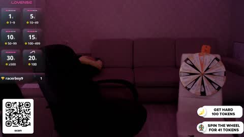 Snapshot of dantebigboi chatting on December 18, 2024, 10:35 pm Daniel online show from December 18, 2024, 10:35 pm