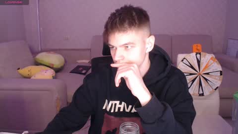 Snapshot of dantebigboi chatting on December 23, 2024, 9:29 pm Daniel online show from December 23, 2024, 9:29 pm