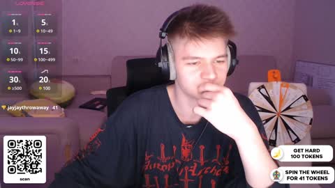 Snapshot of dantebigboi chatting on December 25, 2024, 7:02 pm Daniel online show from December 25, 2024, 7:02 pm