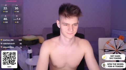 Snapshot of dantebigboi chatting on December 28, 2024, 8:58 pm Daniel online show from December 28, 2024, 8:58 pm