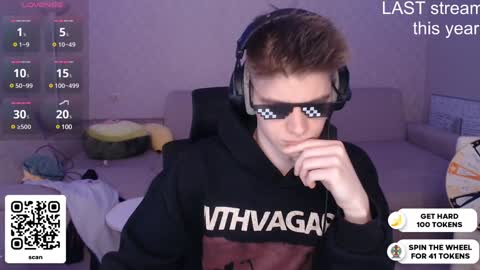 Snapshot of dantebigboi chatting on December 29, 2024, 6:16 pm Daniel online show from December 29, 2024, 6:16 pm