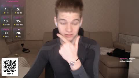 Snapshot of dantebigboi chatting on January 12, 2025, 6:05 pm Daniel online show from January 12, 2025, 6:05 pm