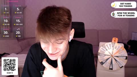 Snapshot of dantebigboi chatting on January 22, 2025, 5:06 pm Daniel online show from January 22, 2025, 5:06 pm